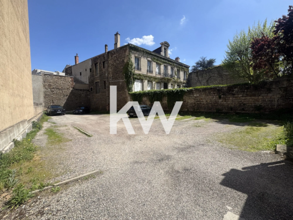 Terrain constructible de 378 m² à Saint-Étienne proche de la Place Jean Jaurès