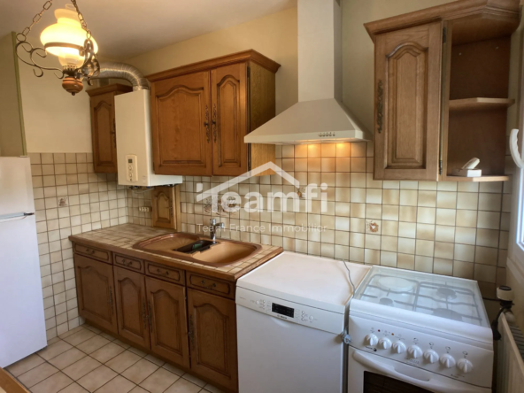 Appartement 4 pièces au 4ème étage avec ascenseur à Bourges