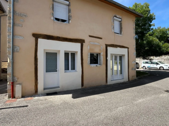 Maison T3 à vendre à Belley – Centre-ville, jardin privatif, parking