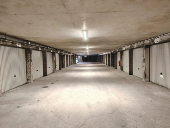 Achat de 3 garages fermés à Strasbourg-Neudorf, emplacement stratégique
