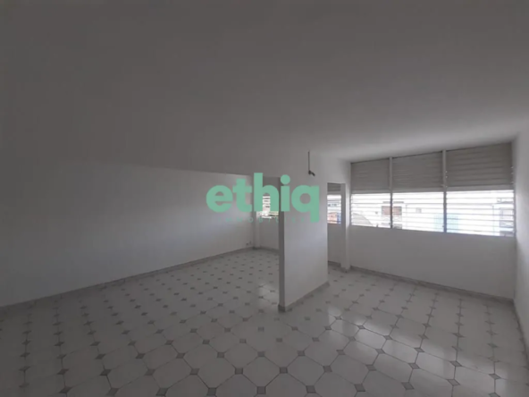 Appartement loué de 80 m² aux Abymes - Opportunité d'investissement