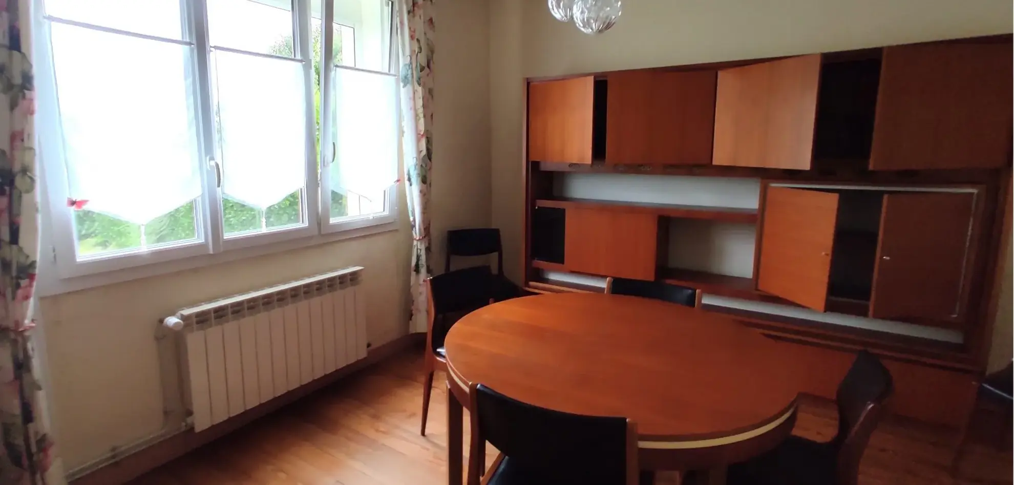 Belle maison familiale en ville à Saintes Rive Droite Gare 