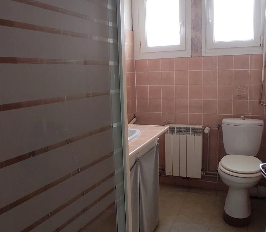 Belle maison familiale en ville à Saintes Rive Droite Gare 