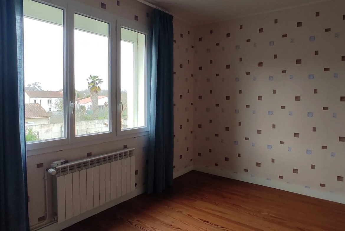 Belle maison familiale en ville à Saintes Rive Droite Gare 