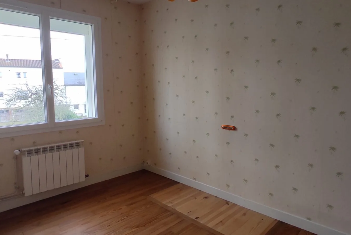 Belle maison familiale en ville à Saintes Rive Droite Gare 
