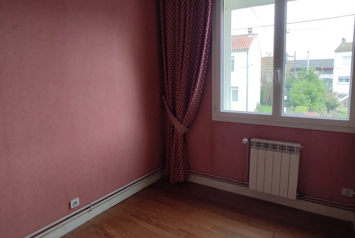 Belle maison familiale en ville à Saintes Rive Droite Gare 