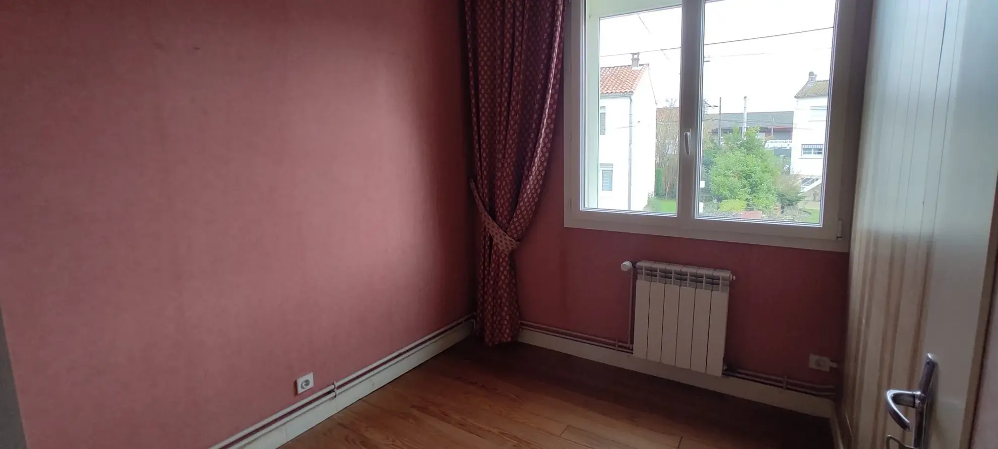 Belle maison familiale en ville à Saintes Rive Droite Gare 