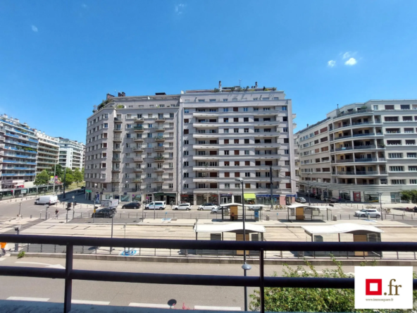 Appartement lumineux de 69 m² à Grenoble avec balcon, cave et proche commodités