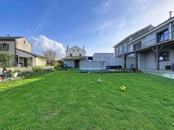 Maison à vendre à Batilly – 88 m² avec jardin et garage