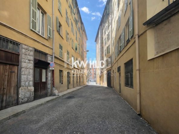 2 pièces à vendre au Port de Nice - Charmant appartement avec potentiel