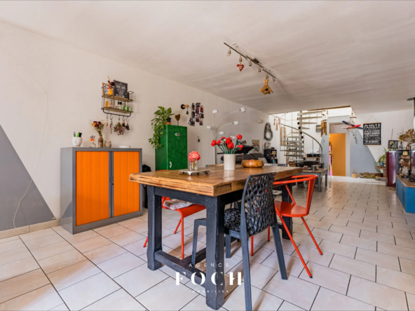 À vendre maison 6 pièces avec jardin et terrasse à Lay-Saint-Remy