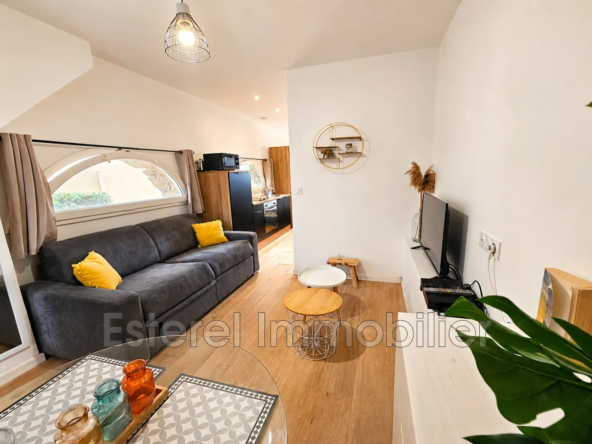 Charmant studio avec vue mer à Cap Estérel à Agay - 22,95 m²