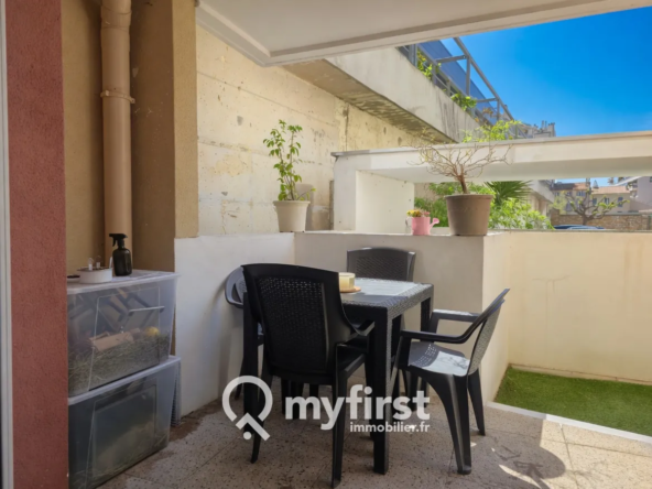 Appartement T2 avec terrasse et parking à Toulon Aguillon - Investissement clé en main