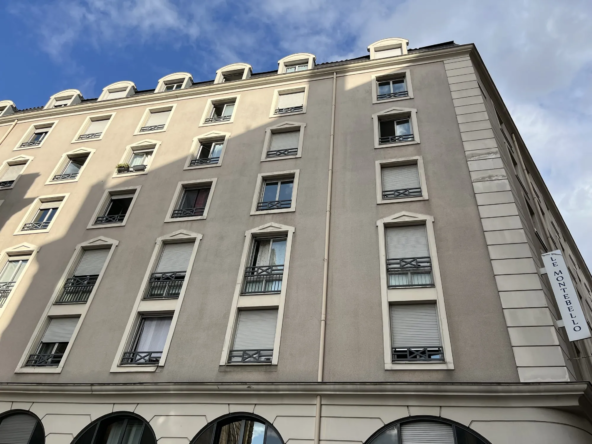Studio à vendre à Lyon 3, proximité Métro et Université, idéal investisseur ou étudiant