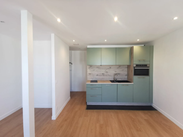 Appartement T1 bis rénové à Garches, centre-ville, idéale localisation