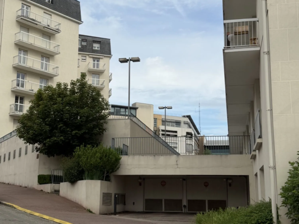 Appartement T3 avec balcons, cave et parking à Limoges secteur Place Jourdain