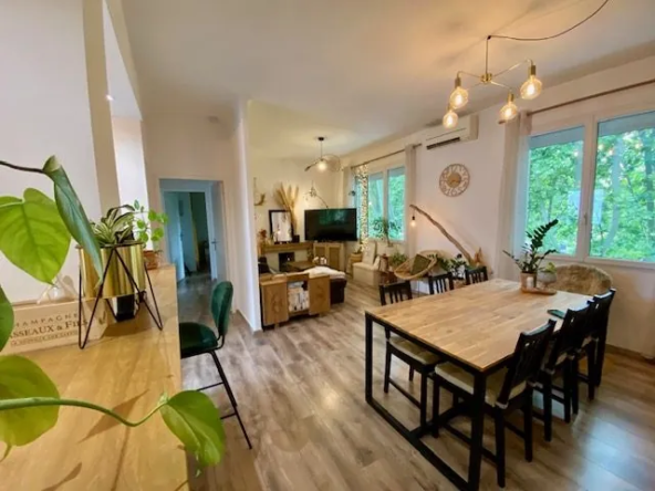 Appartement 3 pièces rénové avec balcon, cave et garage à Perpignan
