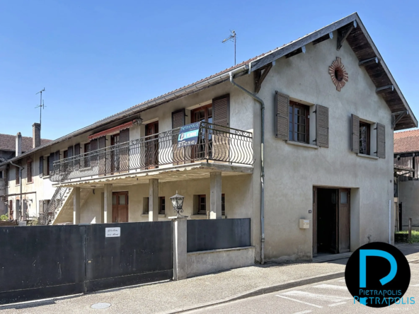 Maison de village à rénover de 170 m² à Saint-Julien-sur-Reyssouze