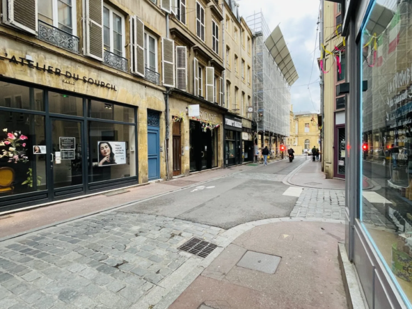 Studio sécurisé à Metz en vente avec location en cours - Investissement rentable