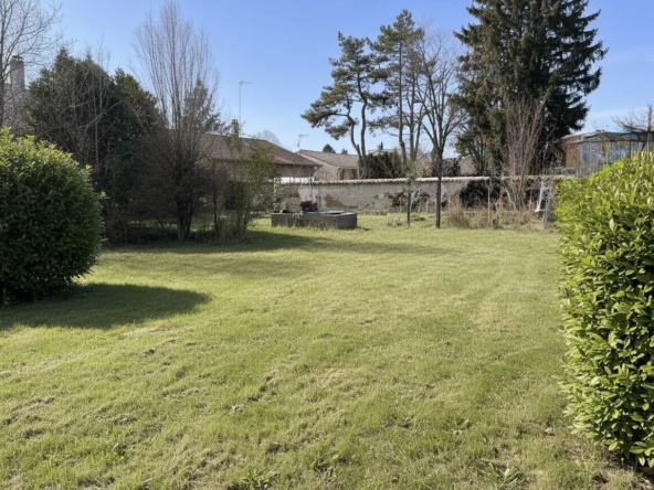 Après Terrain constructible de 612 m² à Romans-sur-Isère, environnement calme