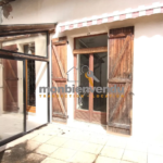 Appartement duplex T5 avec terrasse et potentiel de rénovation à Aurillac