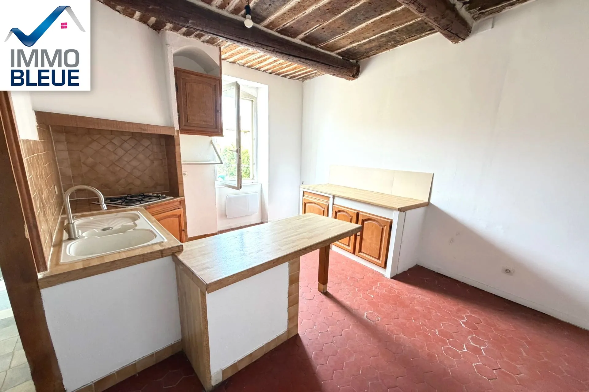 Appartement 2 pièces à Rognac - Charmant et lumineux, à rafraîchir 