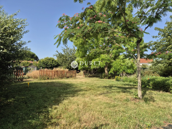 Terrain constructible de 594 m² à La Remaudière – Tranquillité et luminosité