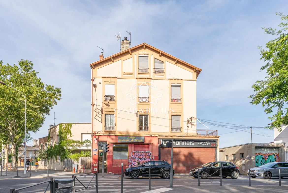 Appartement T2 lumineux avec potentiel de transformation à Lyon 69008 
