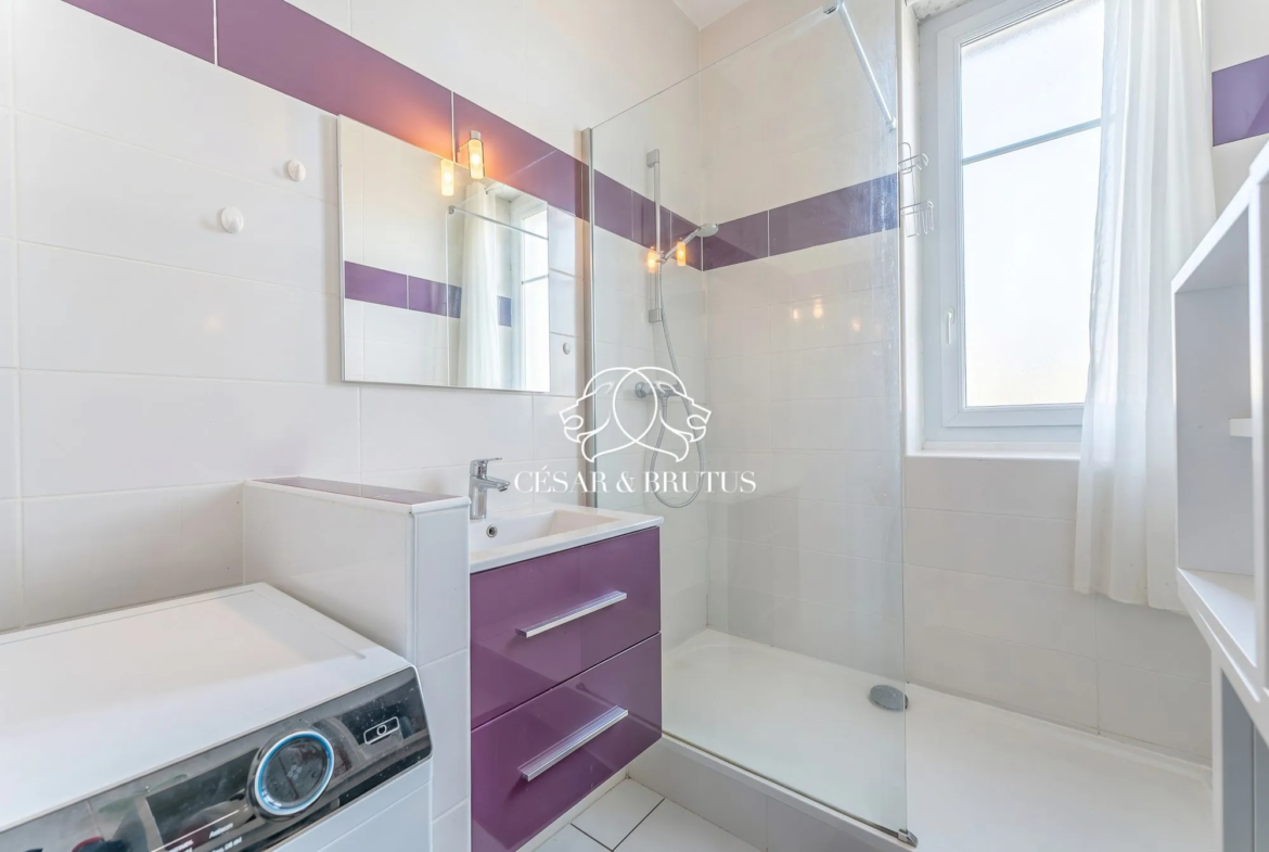 Appartement T2 lumineux avec potentiel de transformation à Lyon 69008 