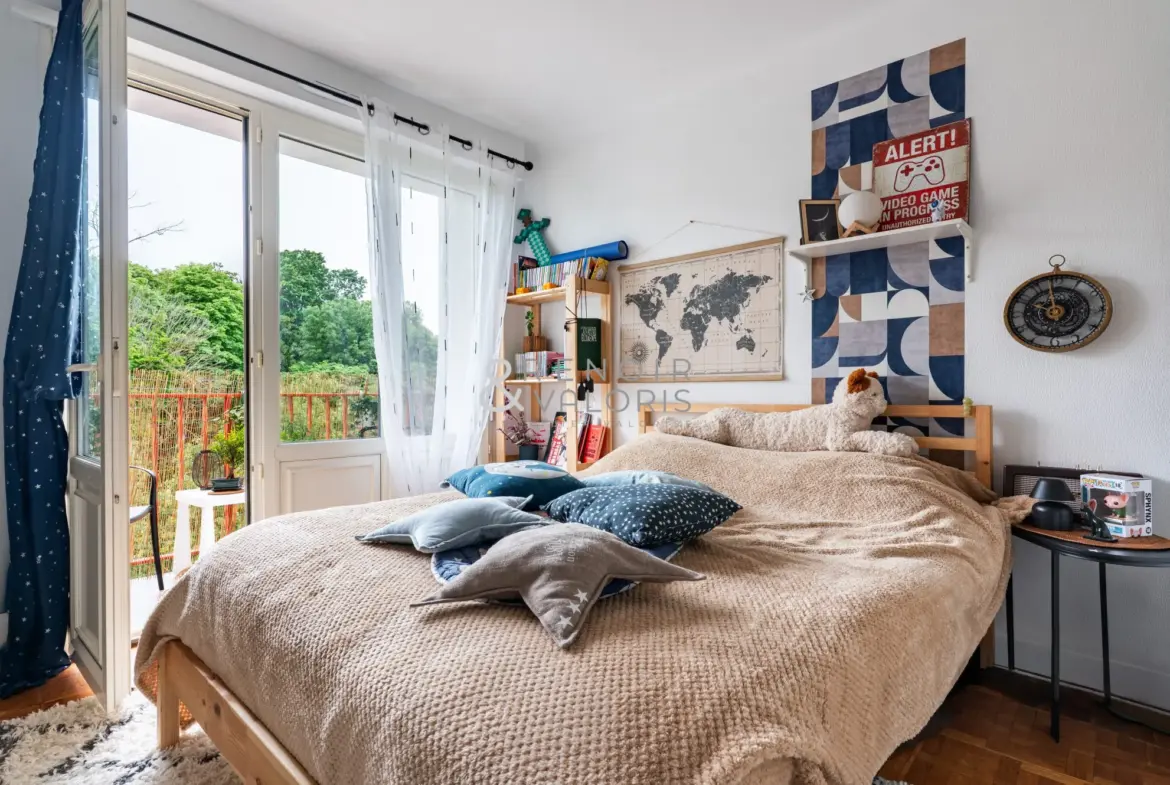 Appartement 4 pièces lumineux avec deux balcons à Nancy 