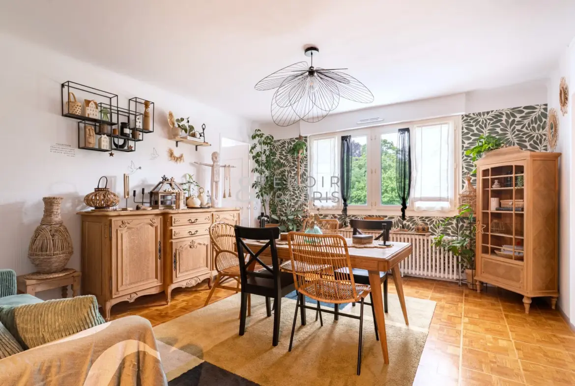 Appartement 4 pièces lumineux avec deux balcons à Nancy 