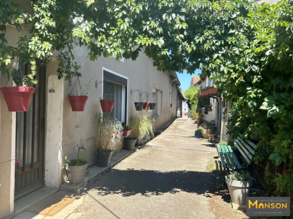 Maison de village à Pulligny de 108 m² avec jardin et 4 chambres