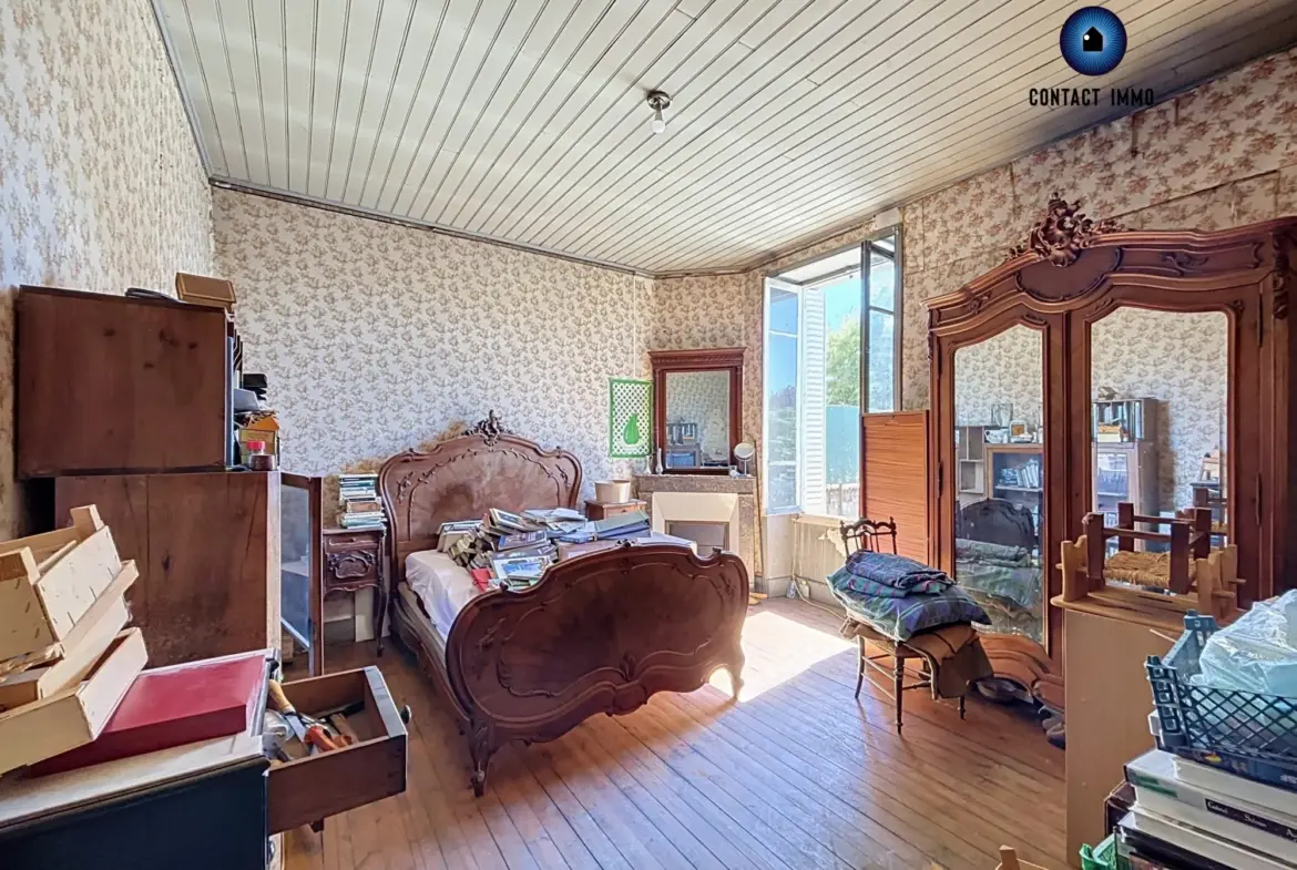 Maison à rénover avec potentiel à Objat - Garage et terrasse - 112 m² 