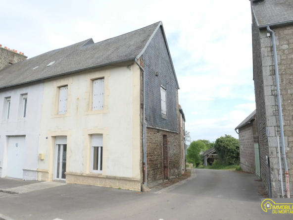 Maison de bourg à rénover avec 5 pièces à Juvigny-les-Vallées