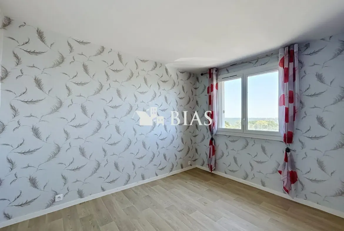 Appartement avec balcon, ascenseur et isolation extérieure à Maromme 