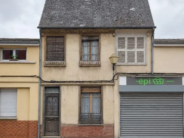 Maison de ville à rénover à Gamaches — Opportunité pour investisseurs ou résidence familiale