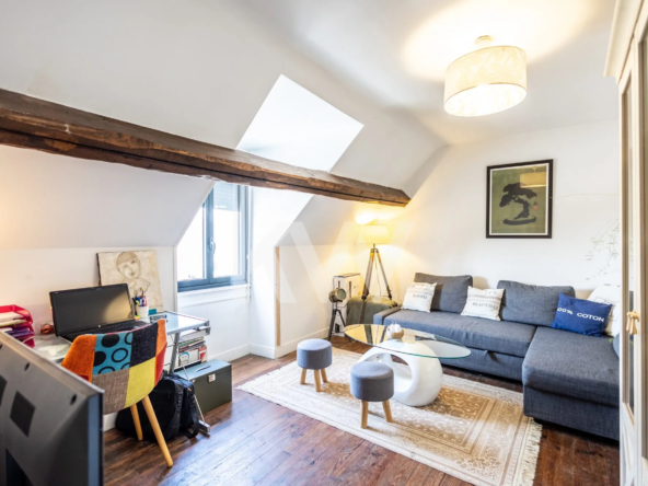 Maison ancienne du XIXe siècle à Loury avec potentiel de rénovation