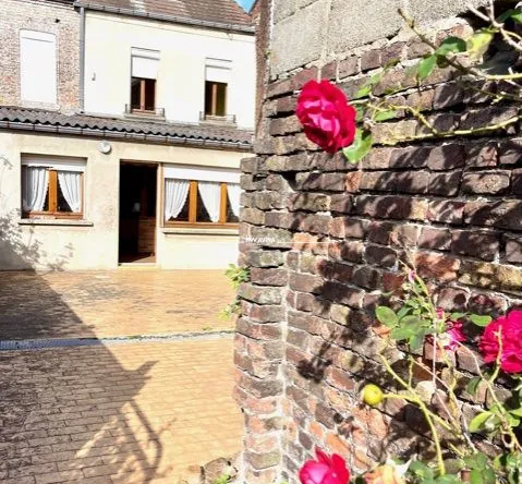 Belle maison de ville de 130m² avec 3 chambres, grenier, cave et jardin à Vieux-Condé