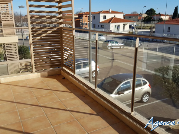 Appartement T2 avec terrasse, parking à Saint-Laurent-de-la-Salanque
