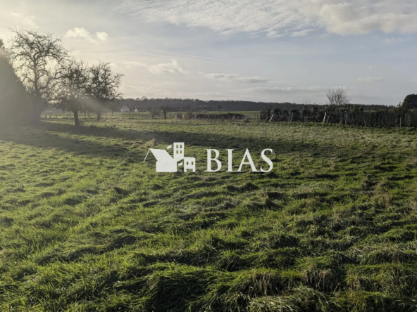 Terrain à bâtir de 900 m² à Louviers, idéal pour votre projet immobilier