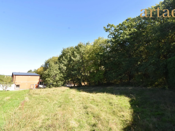 Terrain constructible de 1097 m² à Bonrepos-sur-Aussonnelle - Proche Fontenilles et Saint-Lys