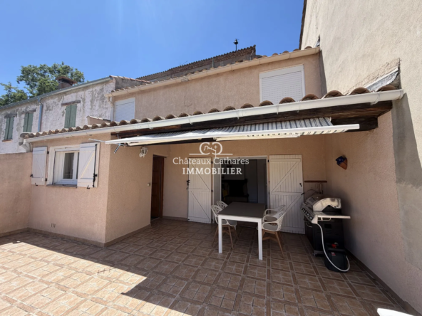 Maison à Montgaillard avec vue sur les Corbières, terrasse et terrain de 3,4 ha
