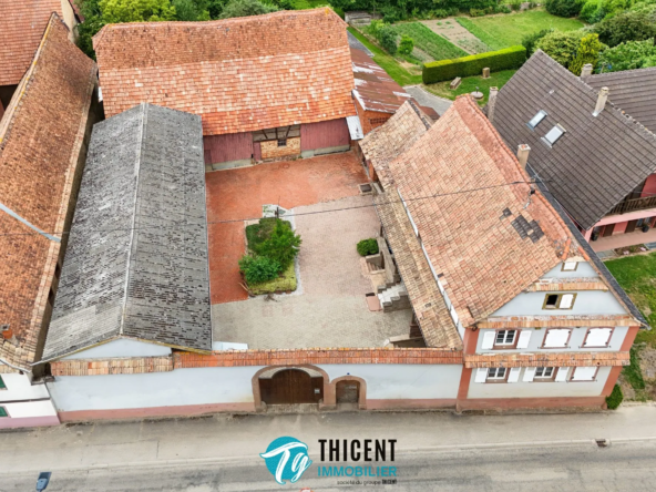 Vaste corps de ferme à rénover à Ringeldorf (67350) avec grand terrain