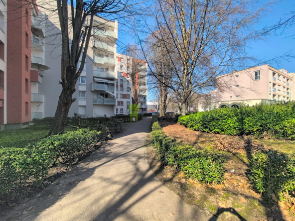 Appartement 4 pièces lumineux de 86 m² à Strasbourg Haute-Pierre