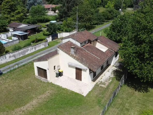Maison individuelle à Saint-Seurin de Prats — Opportunité à rafraîchir en Dordogne