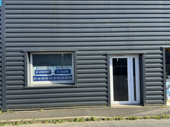 Local commercial de 41 m² à vendre ou louer à Saint-Martin-des-Champs