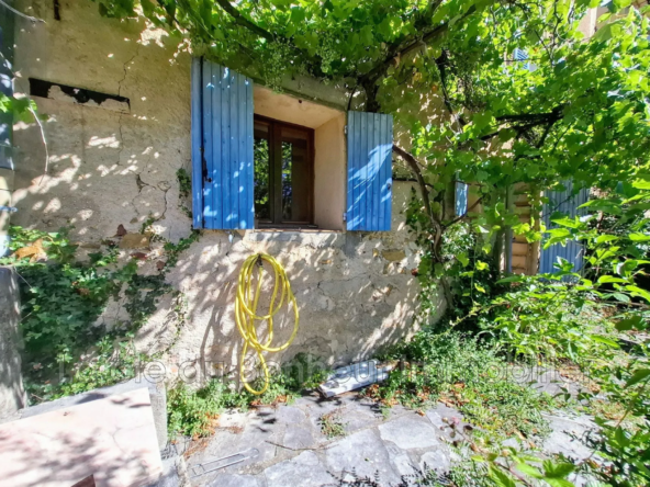 Charmante maison de village à La Palud-sur-Verdon de 91 m² avec terrasse