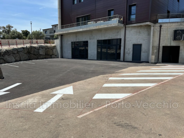Local brut de 47 m² à Porto-Vecchio idéal pour stockage ou atelier