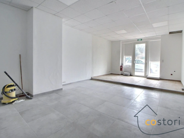 Local commercial rénové de 42 m² à Les Arcs - Centre-ville