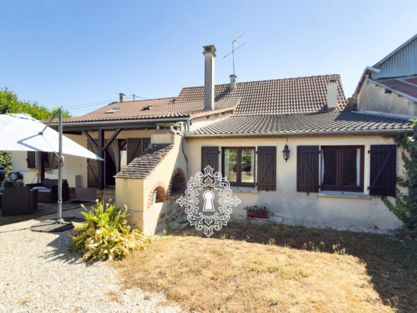 Maison de village avec jardin et 5 chambres entre Bray-sur-Seine et Nogent-sur-Seine